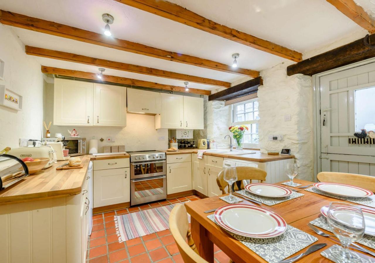 Вилла Bwthyn Clyd - St Davids Экстерьер фото