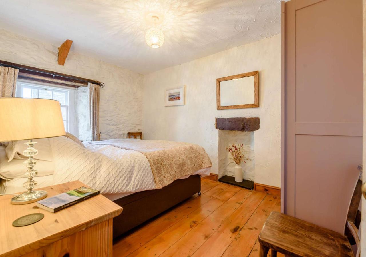 Вилла Bwthyn Clyd - St Davids Экстерьер фото